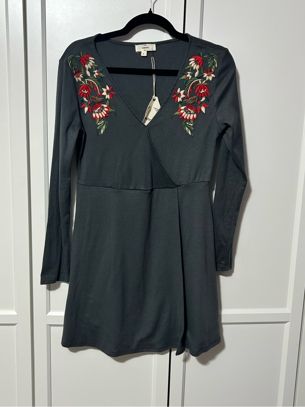 entro Gray Long Sleeve V-Neck Dress with Red Floral Embroidery